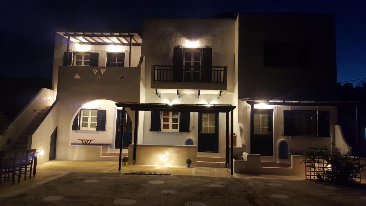 Ο Μπαξεσ Apartment Livadi  Exterior photo