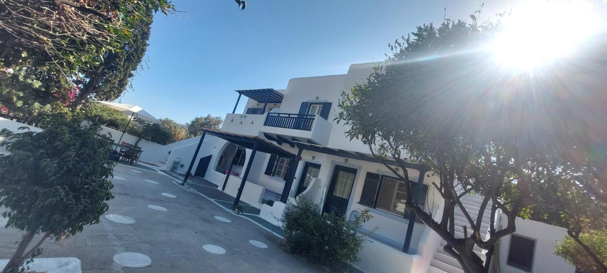 Ο Μπαξεσ Apartment Livadi  Exterior photo